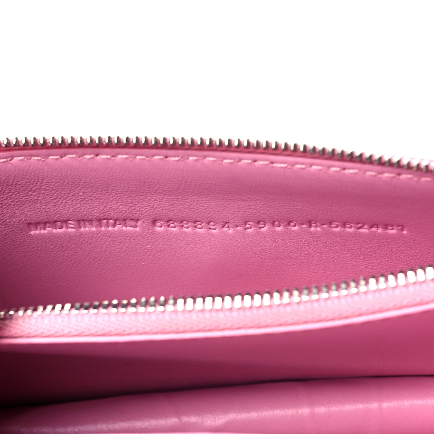Extra Supple Calfskin Crocodile Embossed Gossip Wallet On Chain Candy Pink