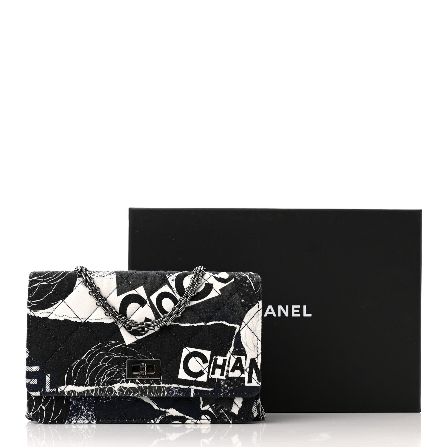 Chanel Canvas Printed Quilted 2.55 Reissue Wallet On Chain WOC White Black Navy Blue 12 of 12