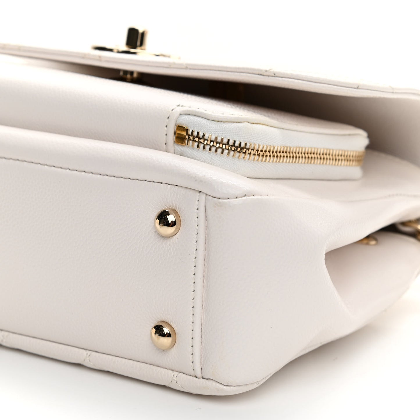 Caviar Quilted Small Business Affinity Flap White