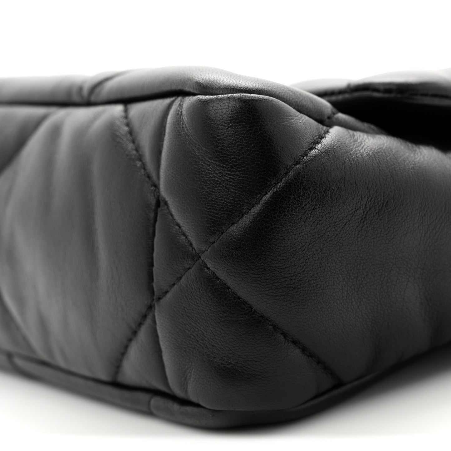 Lambskin Quilted Medium Chanel 19 Flap Black