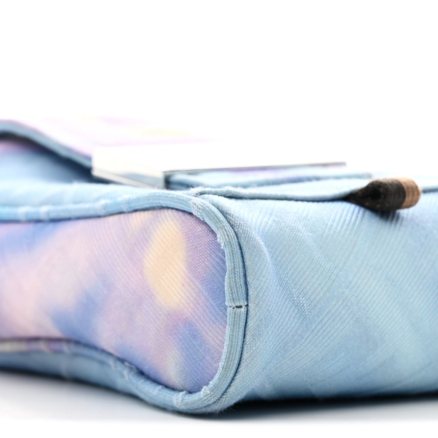 Econyl Nylon Cuoio Romano Baguette Crossbody Phone Pouch Azzurro