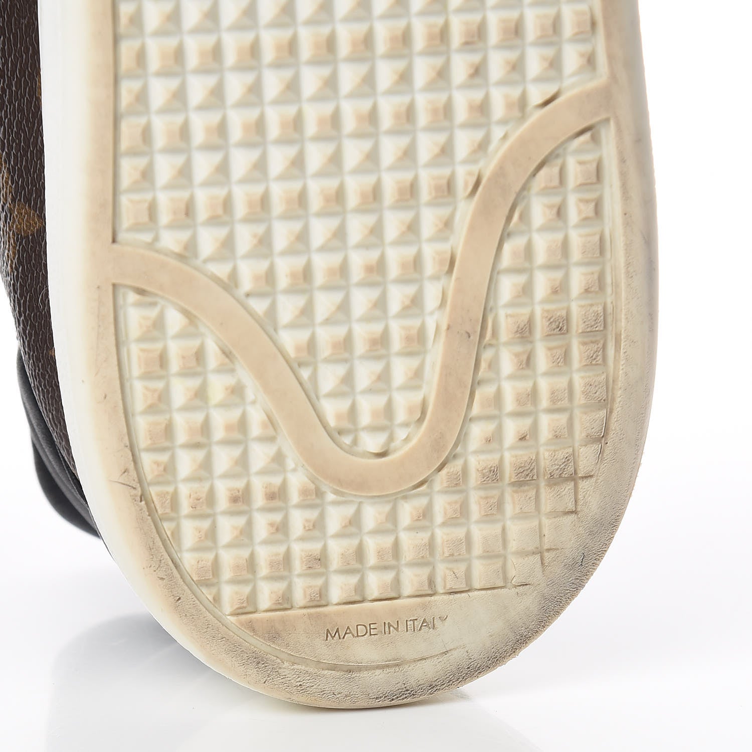 Louis Vuitton Monogram Frontrow Sneakers 9 7 of 12
