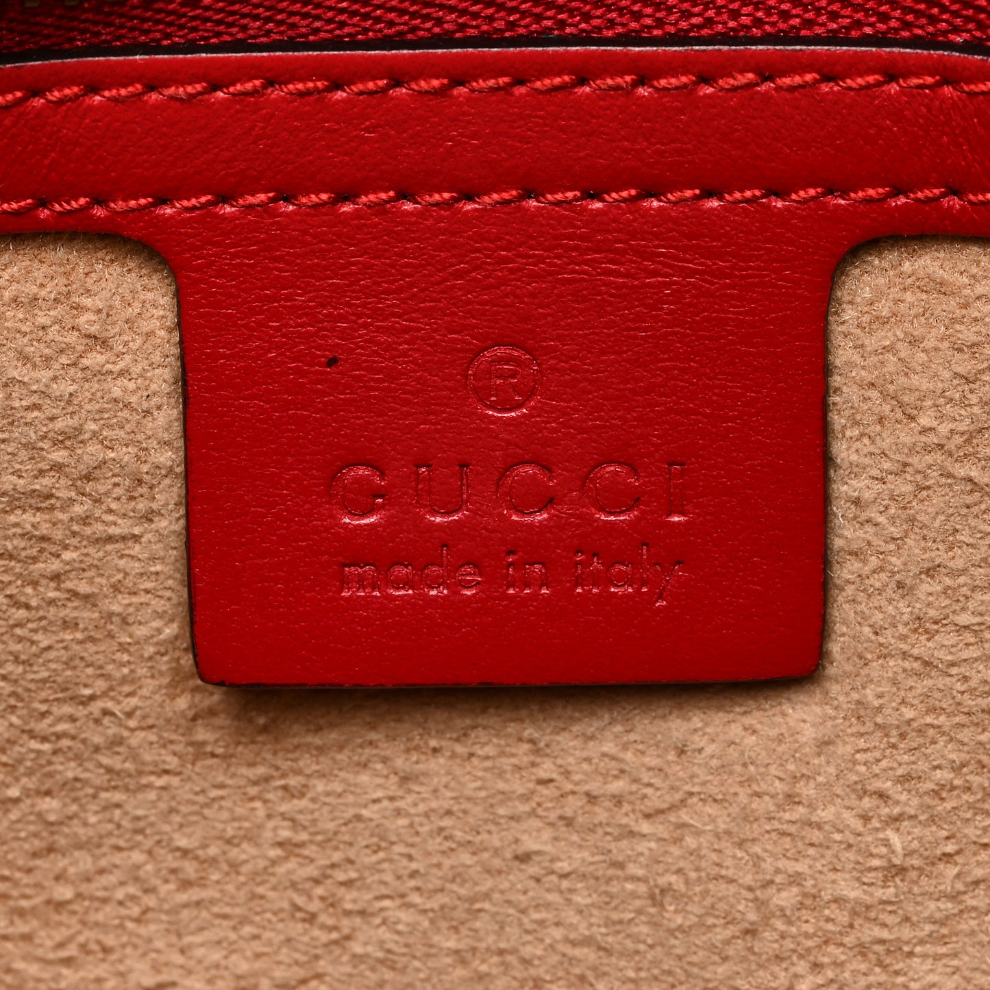 Calfskin Matelasse Small GG Marmont Shoulder Bag Hibiscus Red