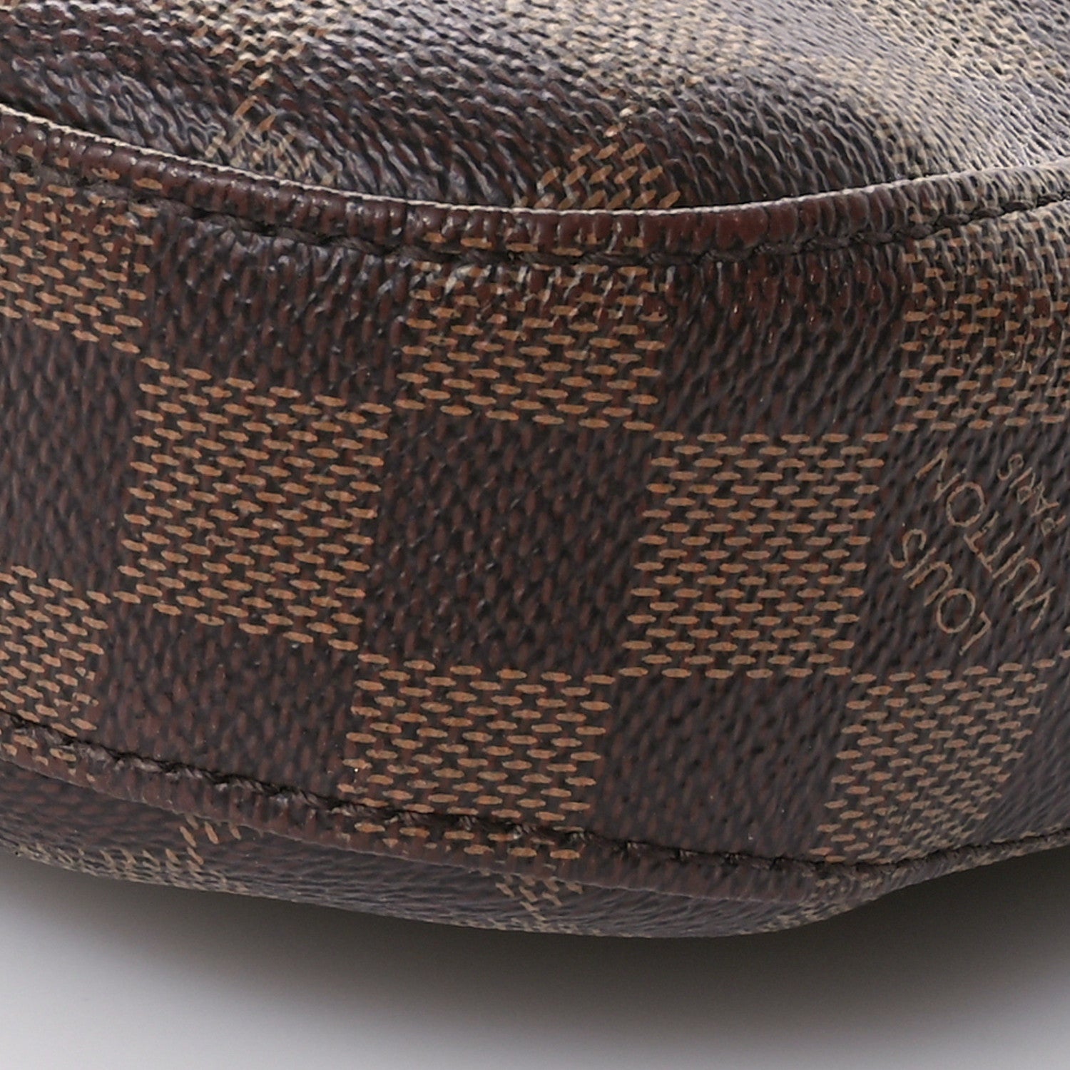 Louis Vuitton Damier Ebene South Bank Besace 10 of 11