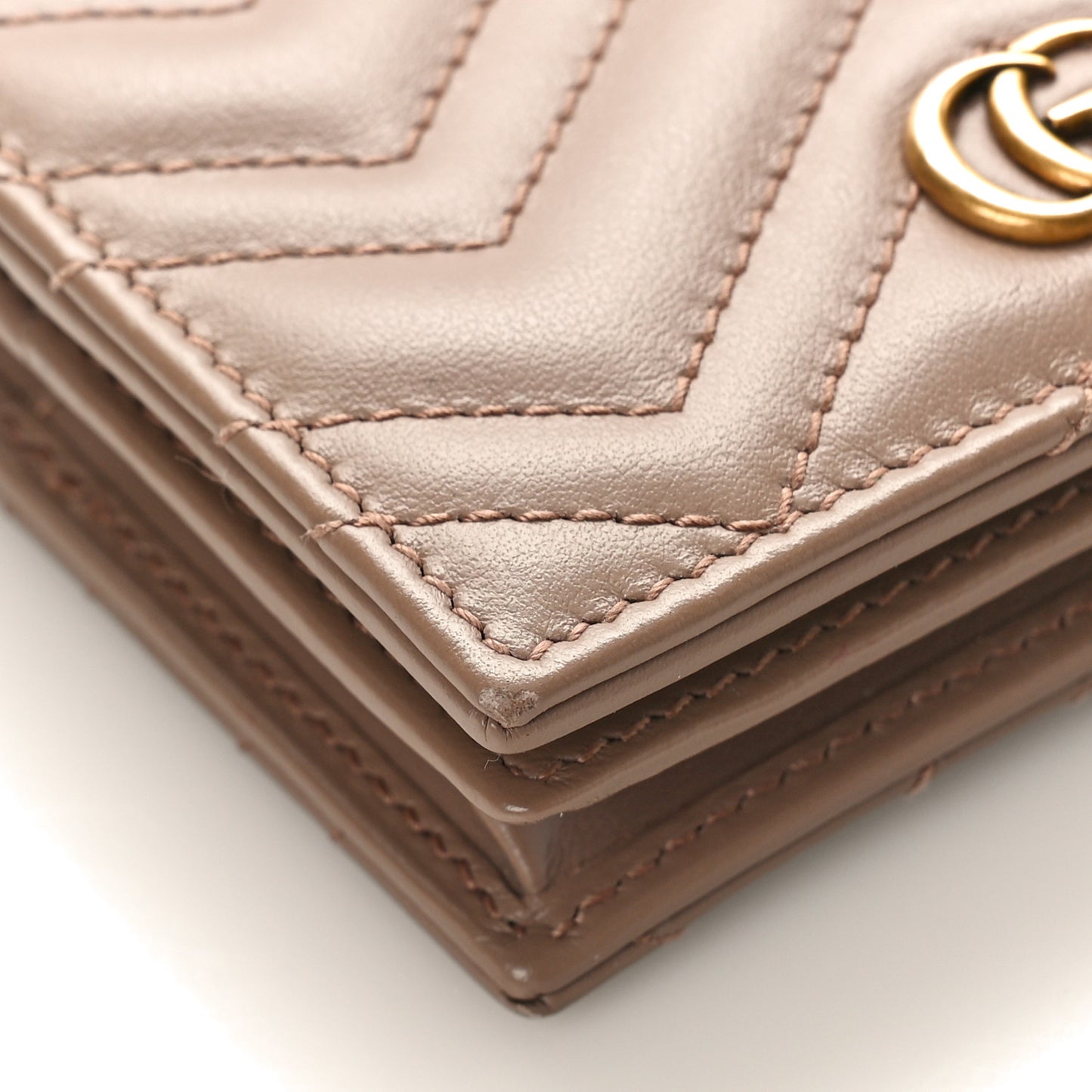 Calfskin Matelasse GG Marmont Card Case Wallet Porcelain Rose