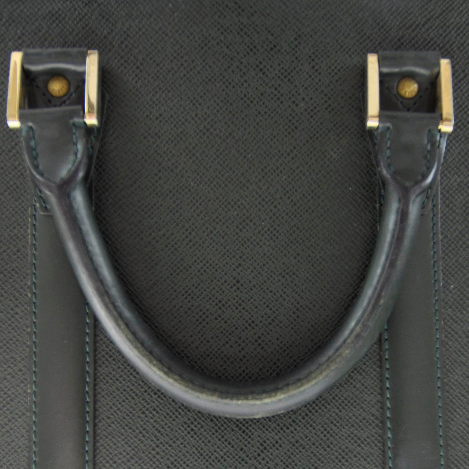 Louis Vuitton Taiga Lozan Briefcase Dark Green 7 of 10