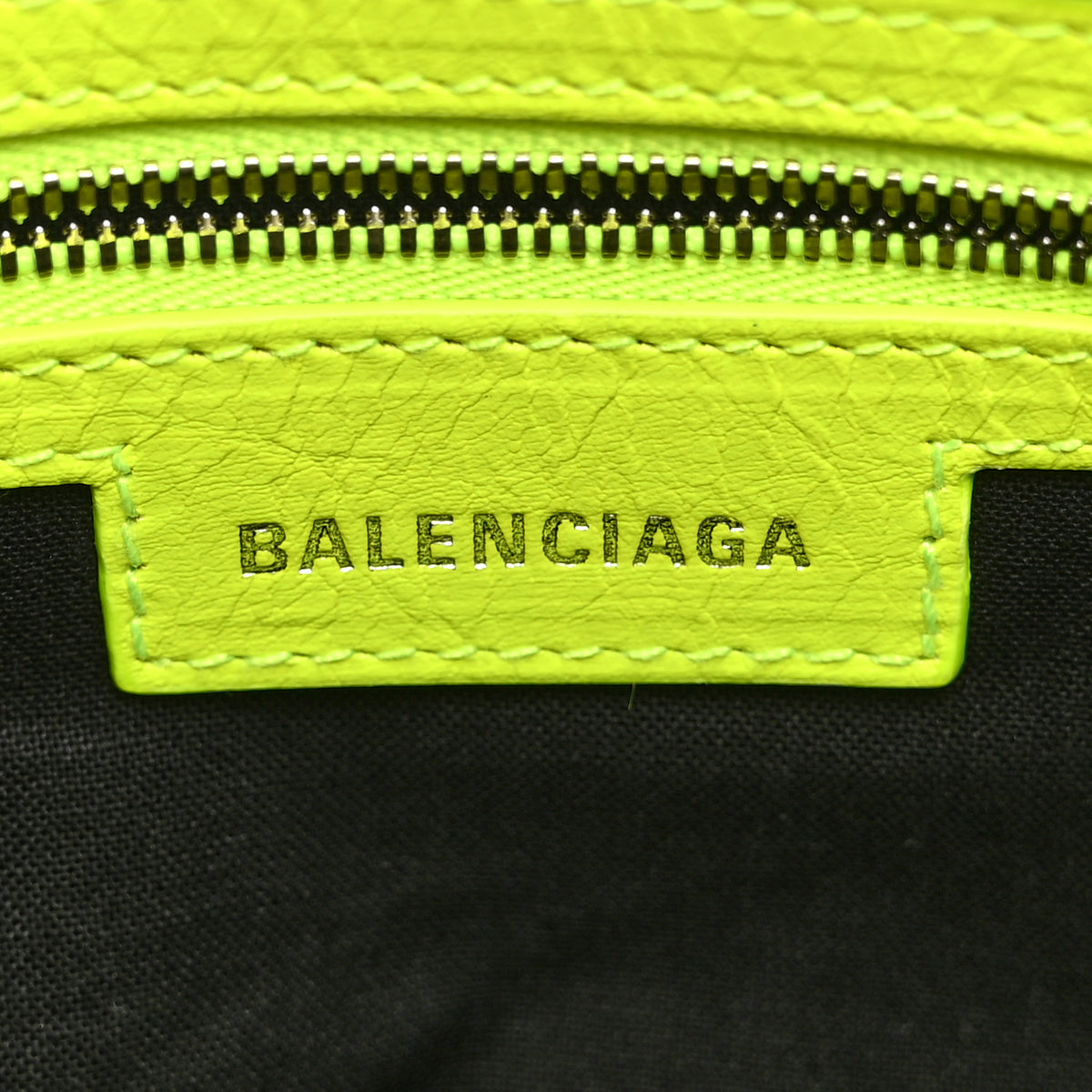Agneau Arena Le Cagole Bucket Bag XS Fluo Yellow
