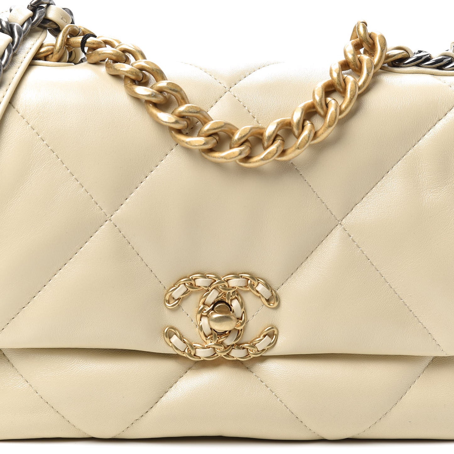 Lambskin Quilted Medium 19 Flap Beige