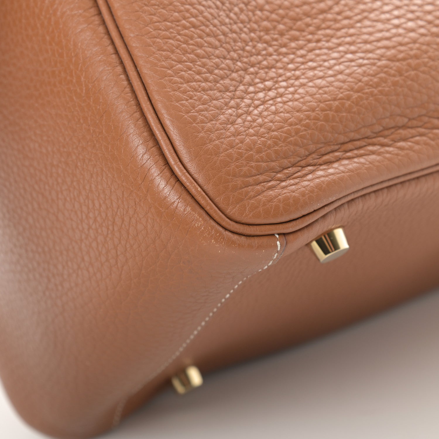 Hermes Taurillon Clemence Lindy 30 Gold 12 of 17