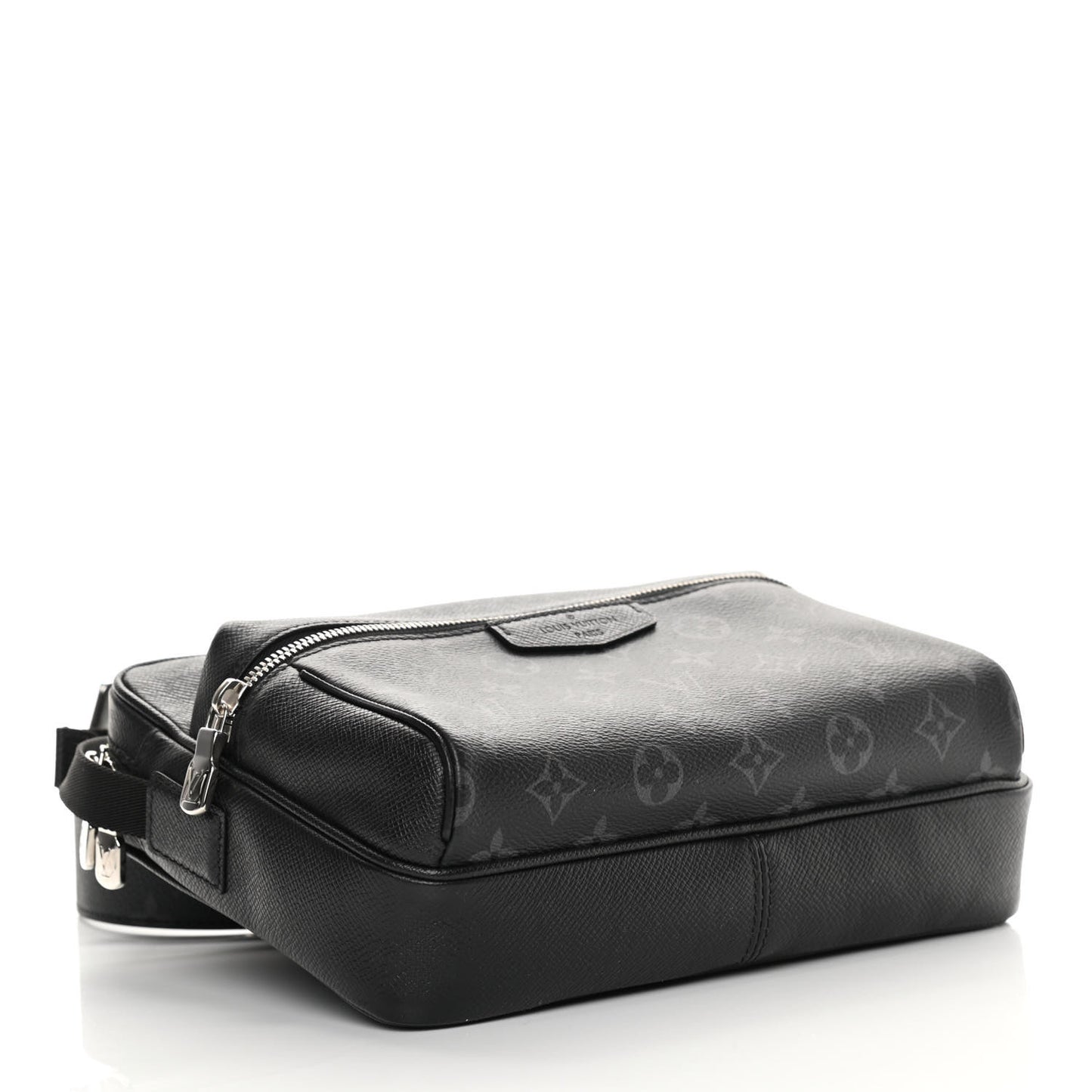 Taiga Monogram Eclipse Outdoor Messenger Black
