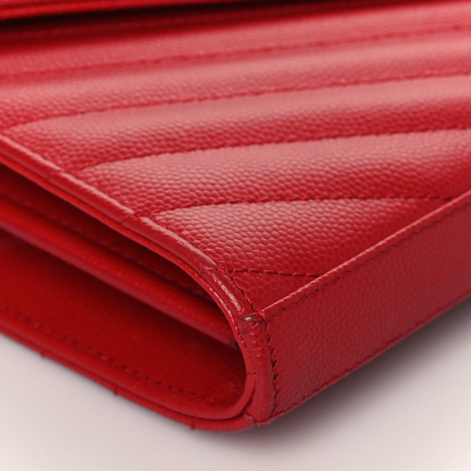 Saint Laurent Grain De Poudre Matelasse Chevron Monogram Envelope Chain Wallet New Red 8 of 9