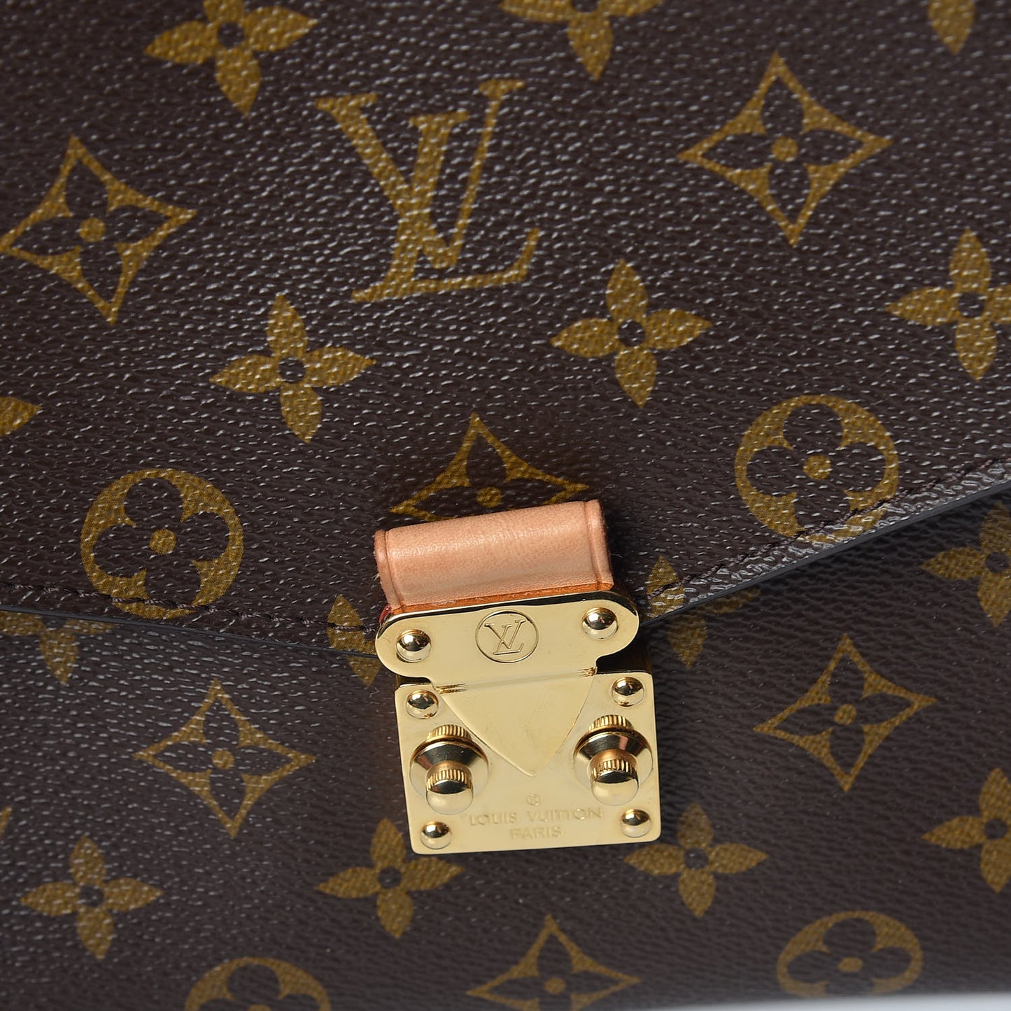 Monogram Pochette Metis