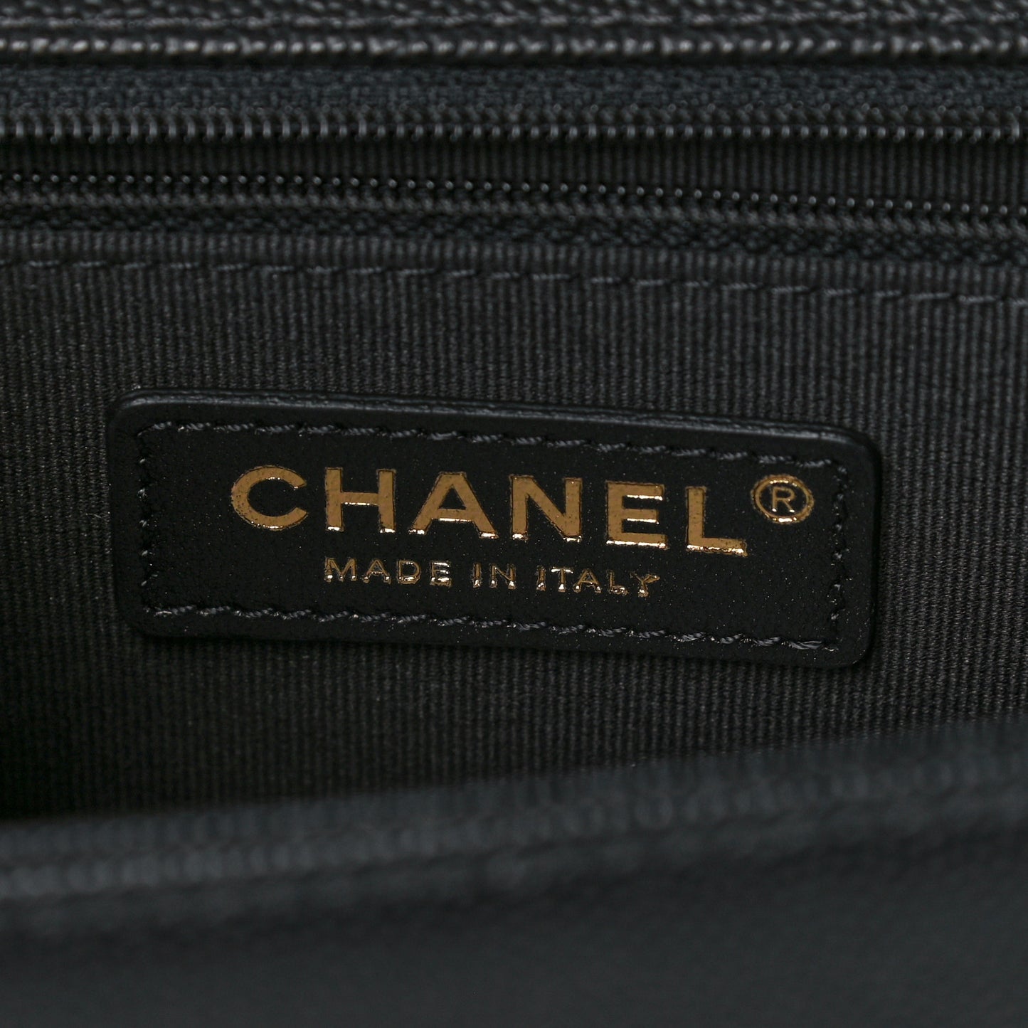Caviar Quilted New Medium Boy Flap Black