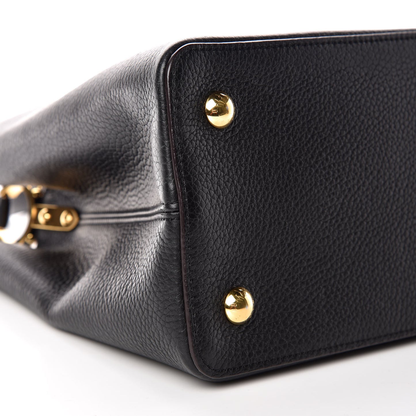 Taurillon Capucines MM Black