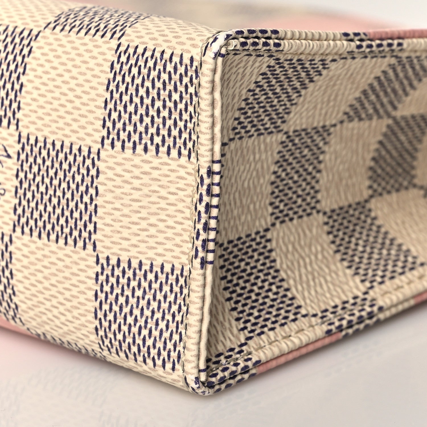 Louis Vuitton Damier Azur Tahitienne Toiletry Pouch 26 9 of 10