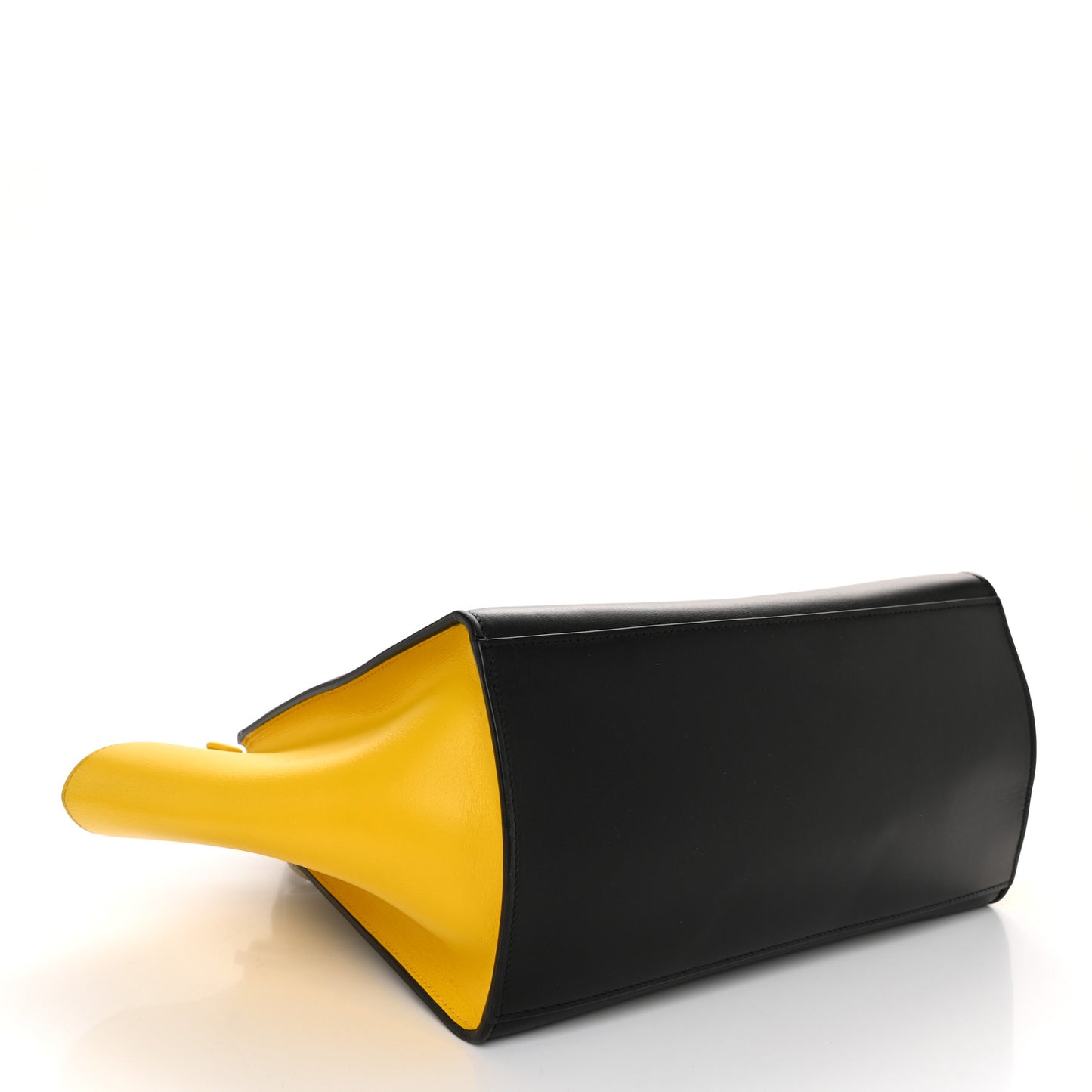 Smooth Calfskin Medium Tri-Color Trapeze Multicolor