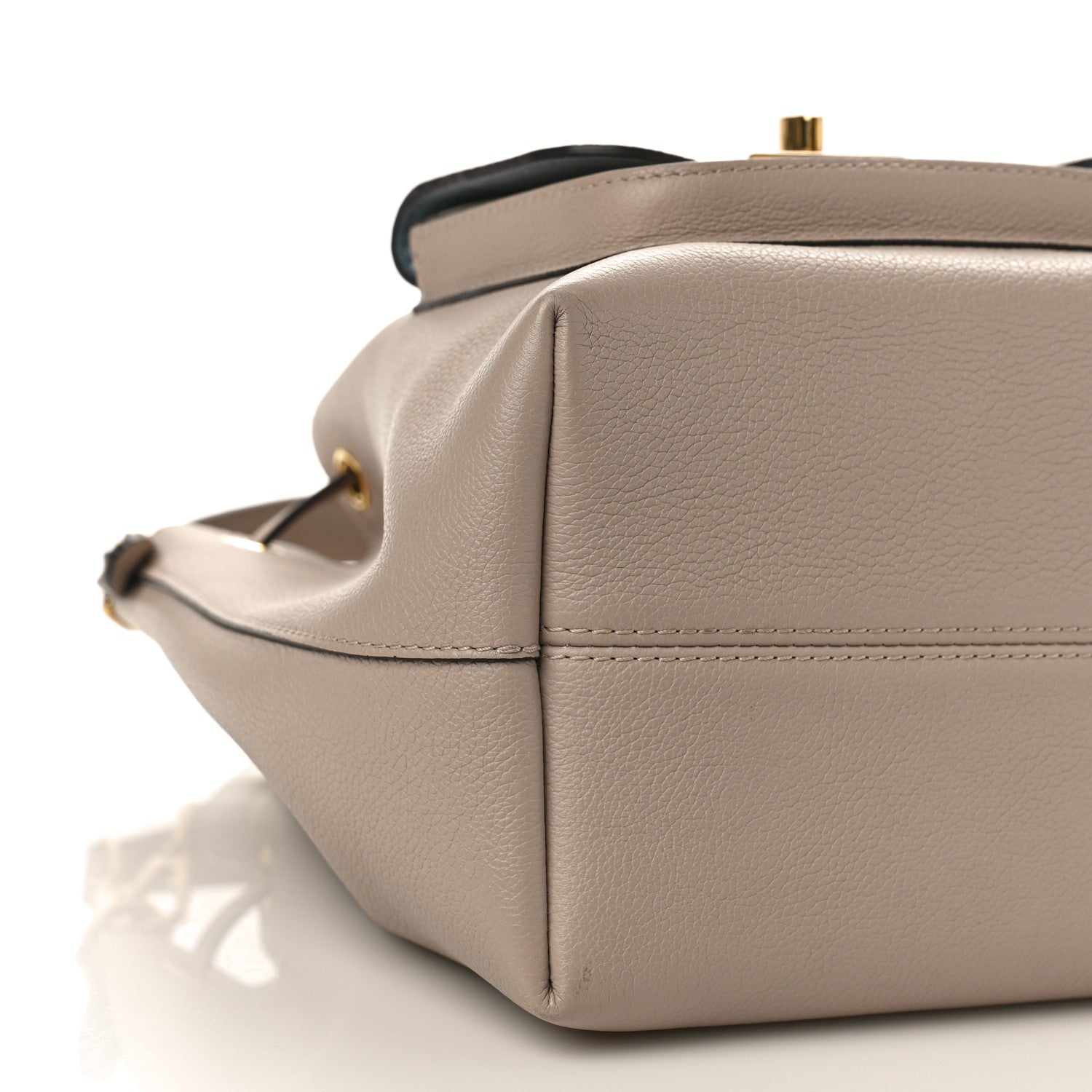 Louis Vuitton Calfskin Lockme Bucket MM Greige 7 of 9