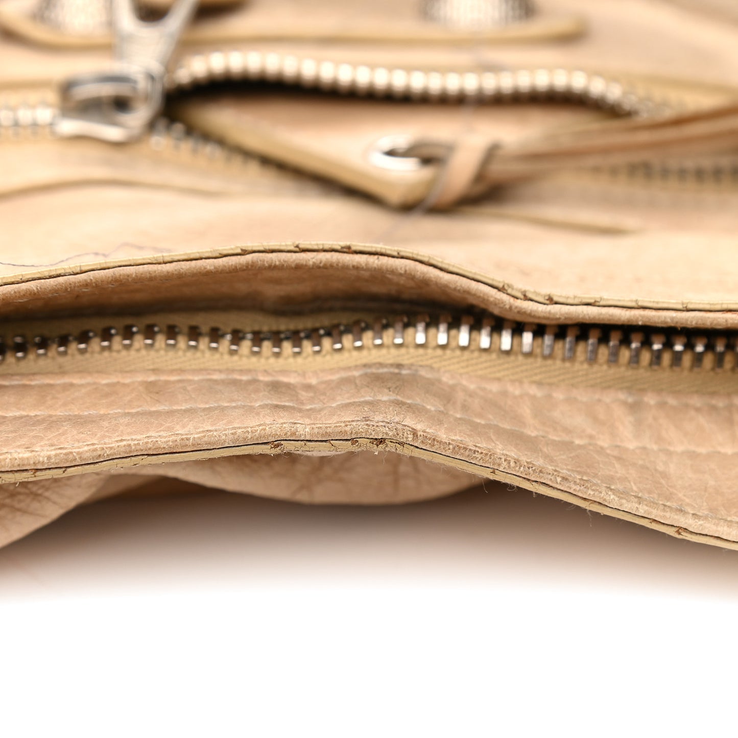 Agneau Giant 12 Silver Hardware City Sahara