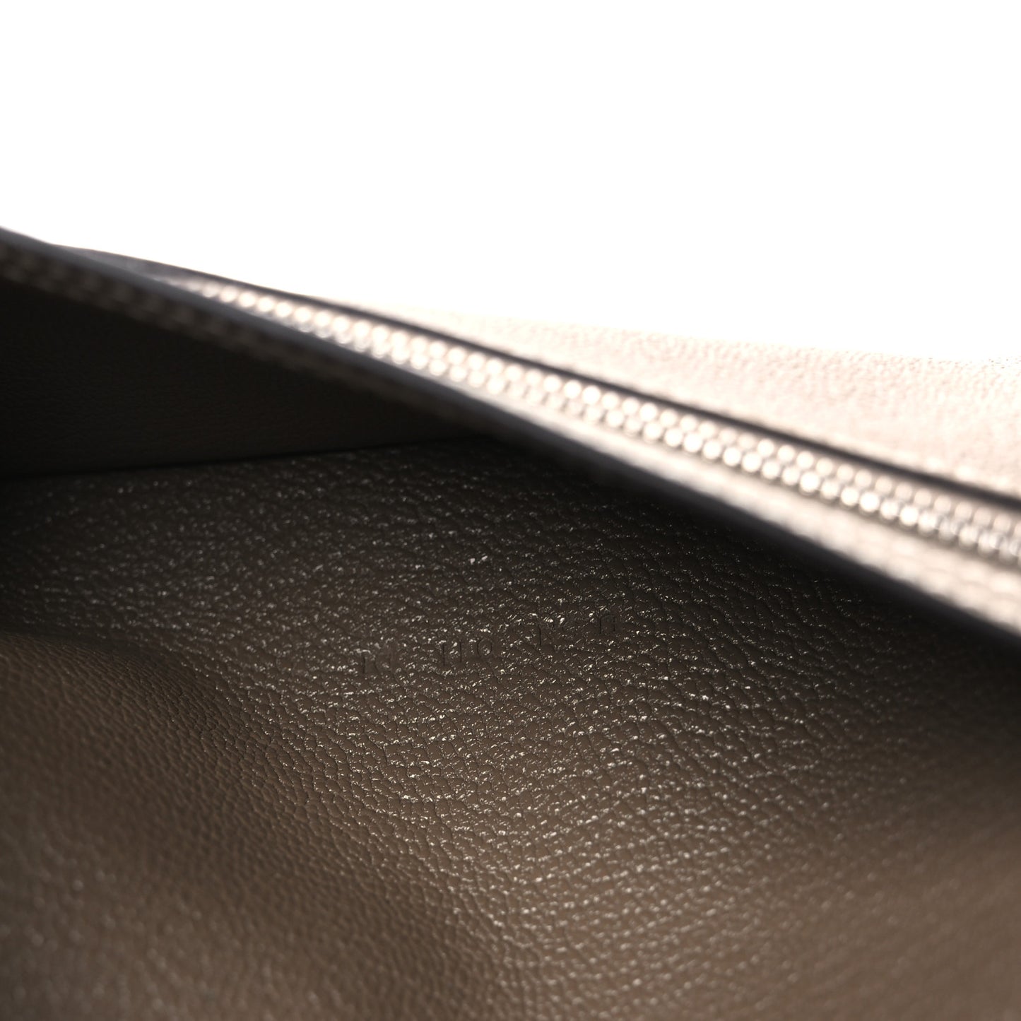 Chevre Mysore Bearn Gusset Wallet Etoupe