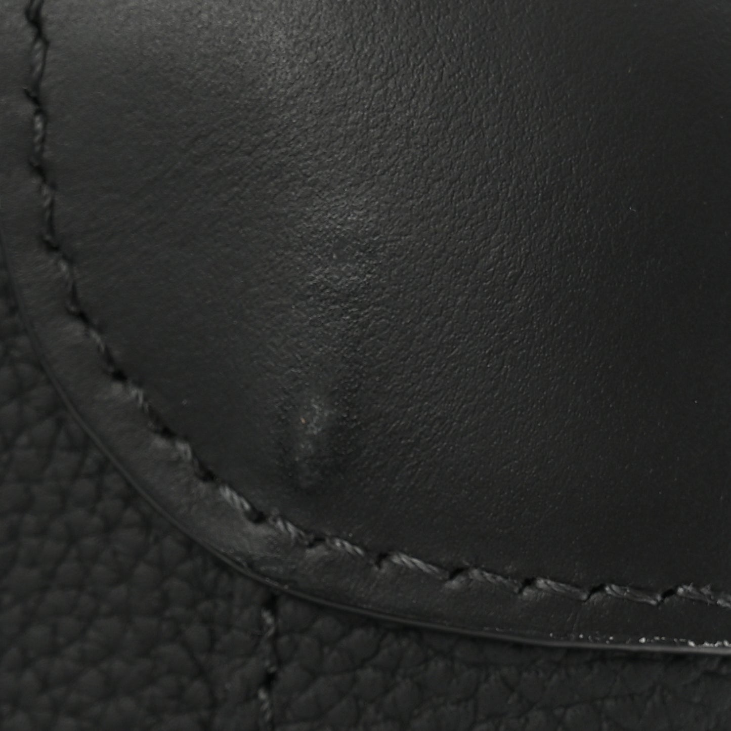 Cowhide Aerogram Horizon 55 Black