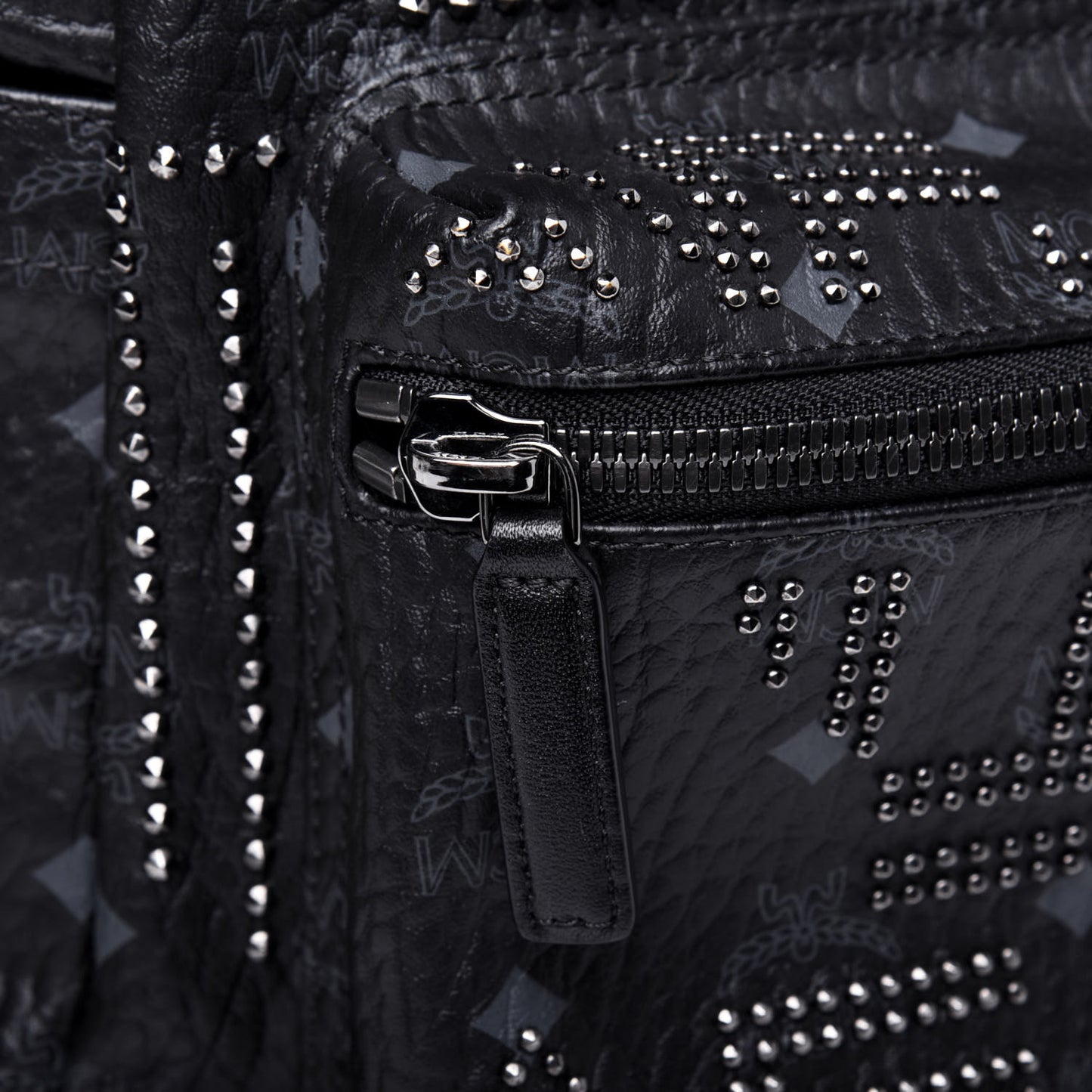Visetos Studded Medium Stark Gunta Backpack Black