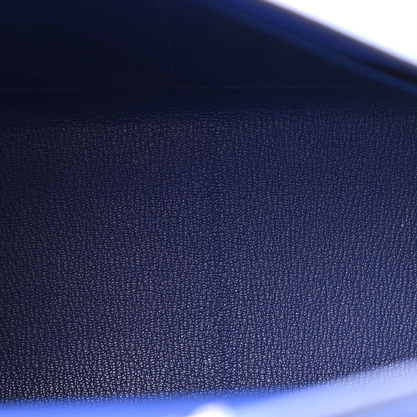 Togo Kelly Retourne 32 Bleu Electrique