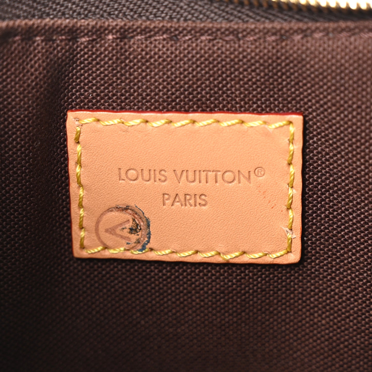 Monogram Liv Pochette