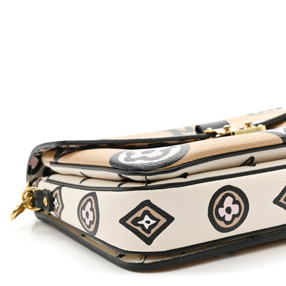 Louis Vuitton Monogram Giant Wild At Heart Pochette Metis Arizona 8 of 10
