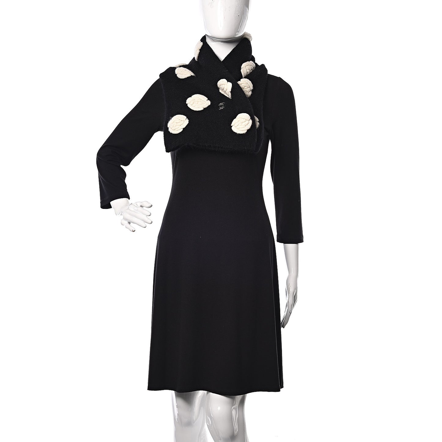 Mohair Wool Camellia CC Scarf Black White