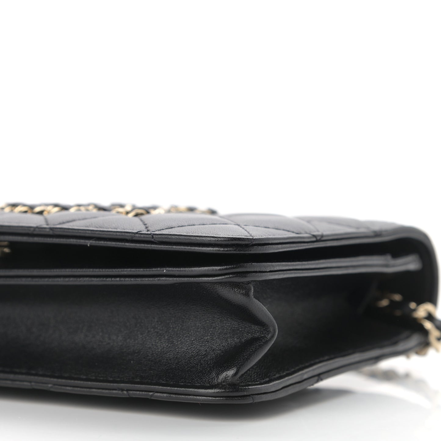 Lambskin Quilted CC Wallet On Chain WOC Black