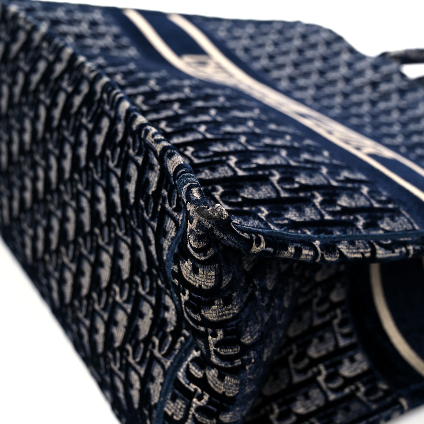 Oblique Velvet Book Tote Blue Multicolor