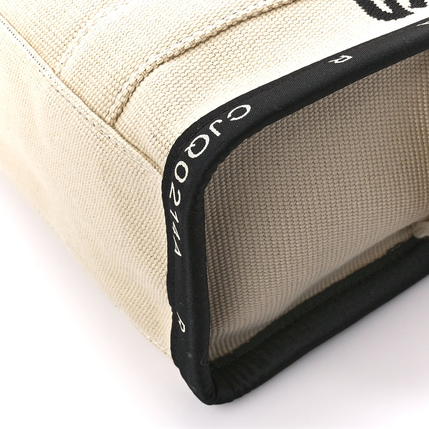 Marc Jacobs Jacquard Small The Traveler Tote Bag Warm Sand 10 of 11