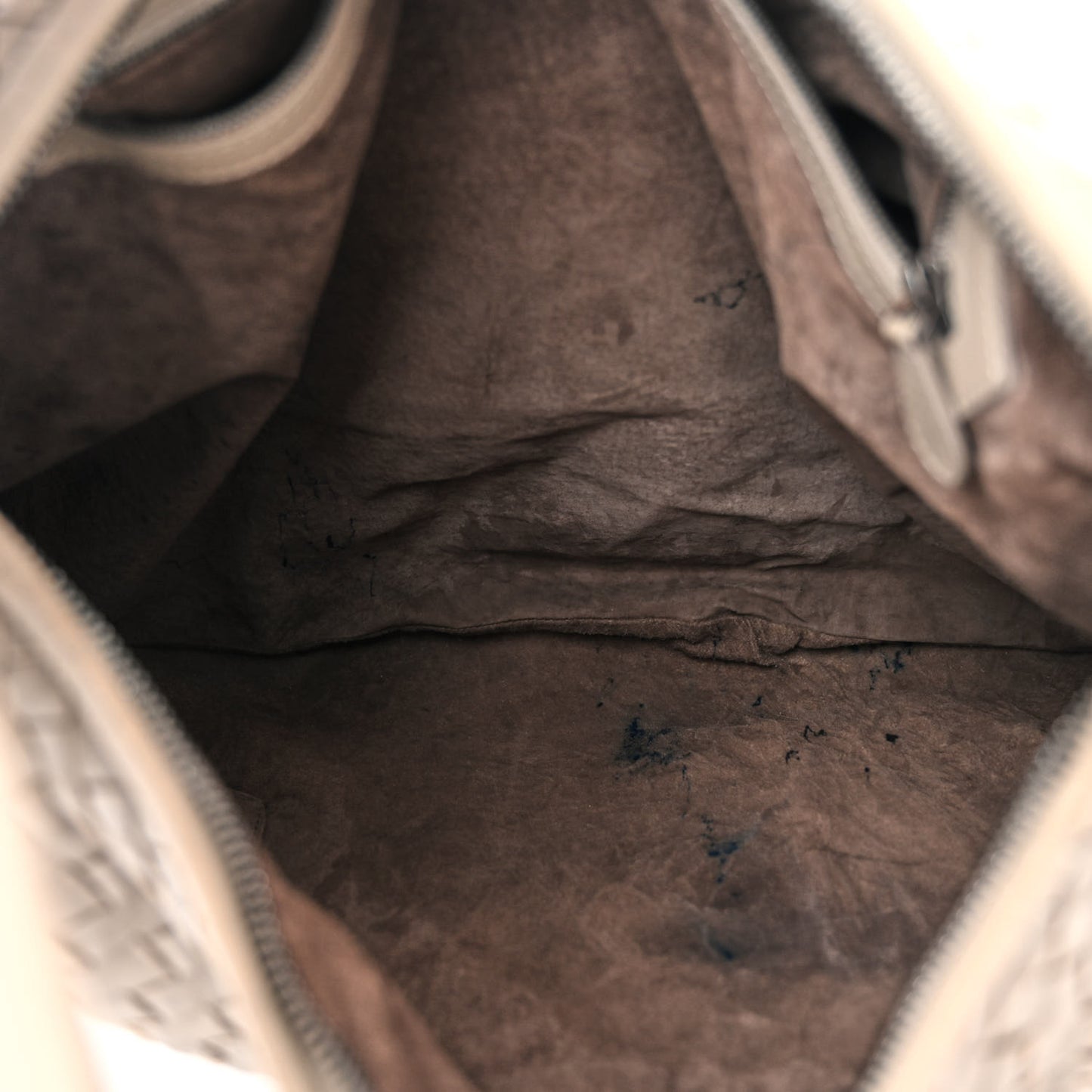 Nappa Intrecciato Medium Veneta Hobo Fume
