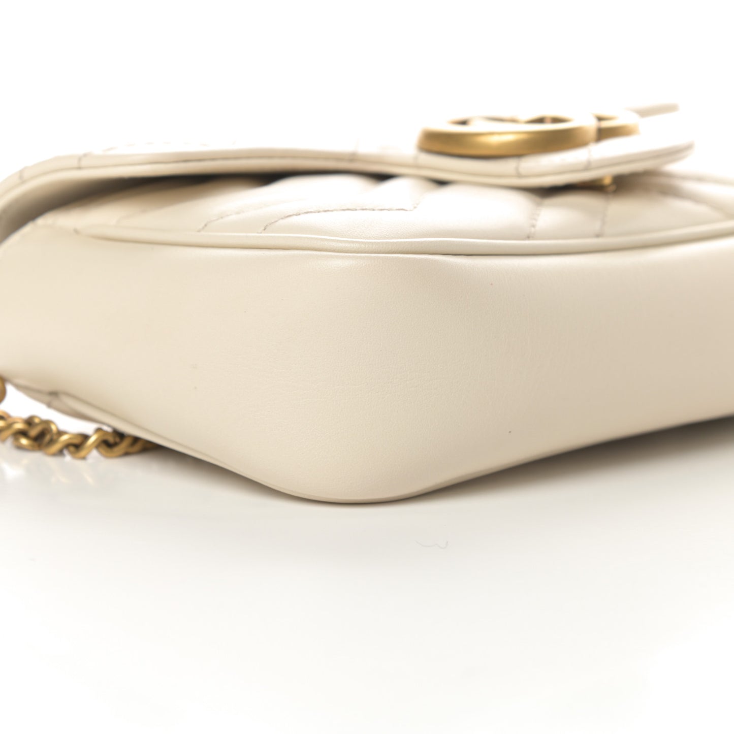Calfskin Matelasse Super Mini GG Marmont Shoulder Bag White