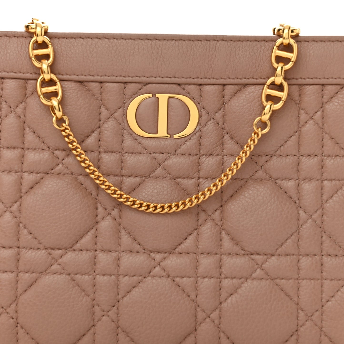 Calfskin Cannage Caro Zipped Pouch With Chain Fard