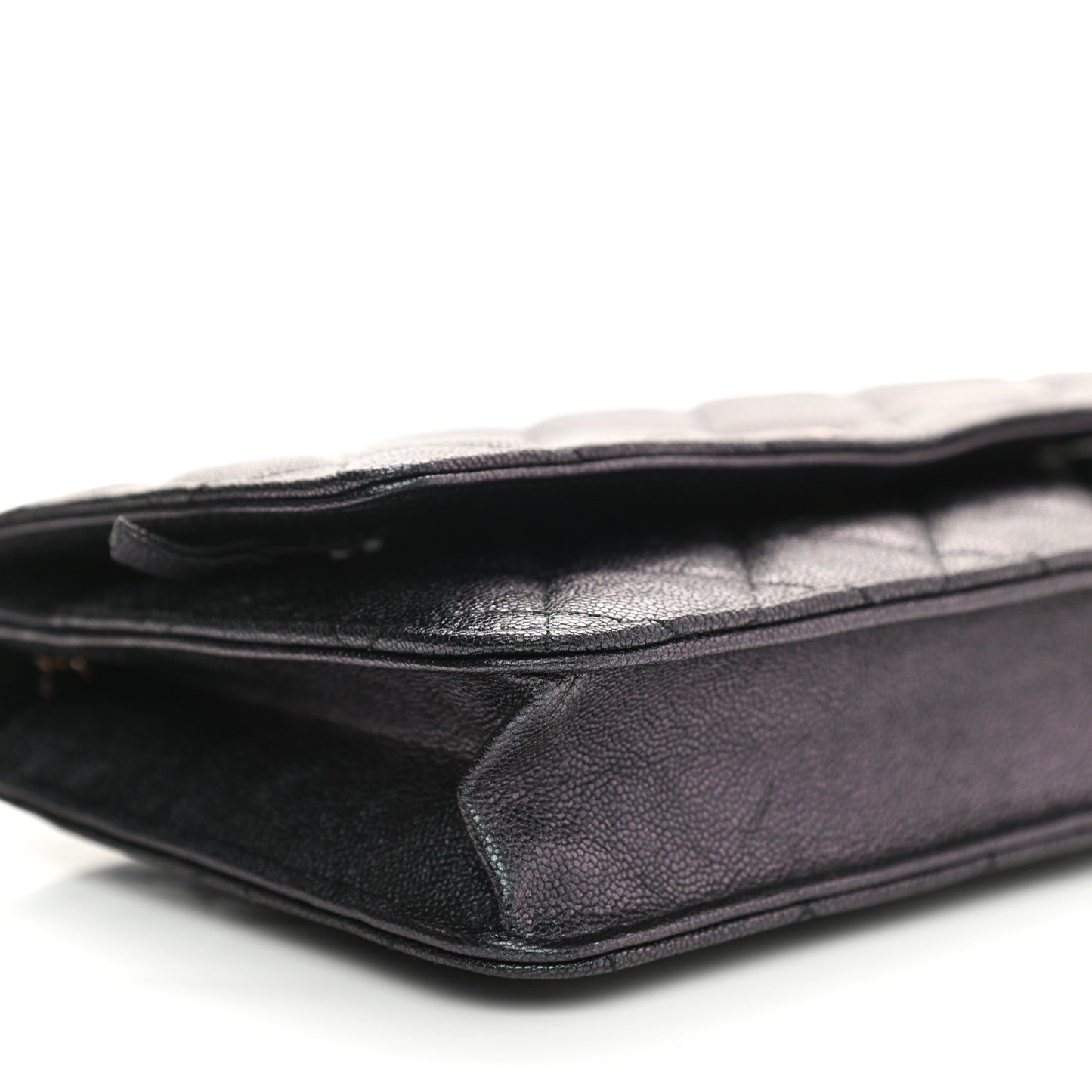 Iridescent Caviar Quilted Wallet On Chain WOC Black