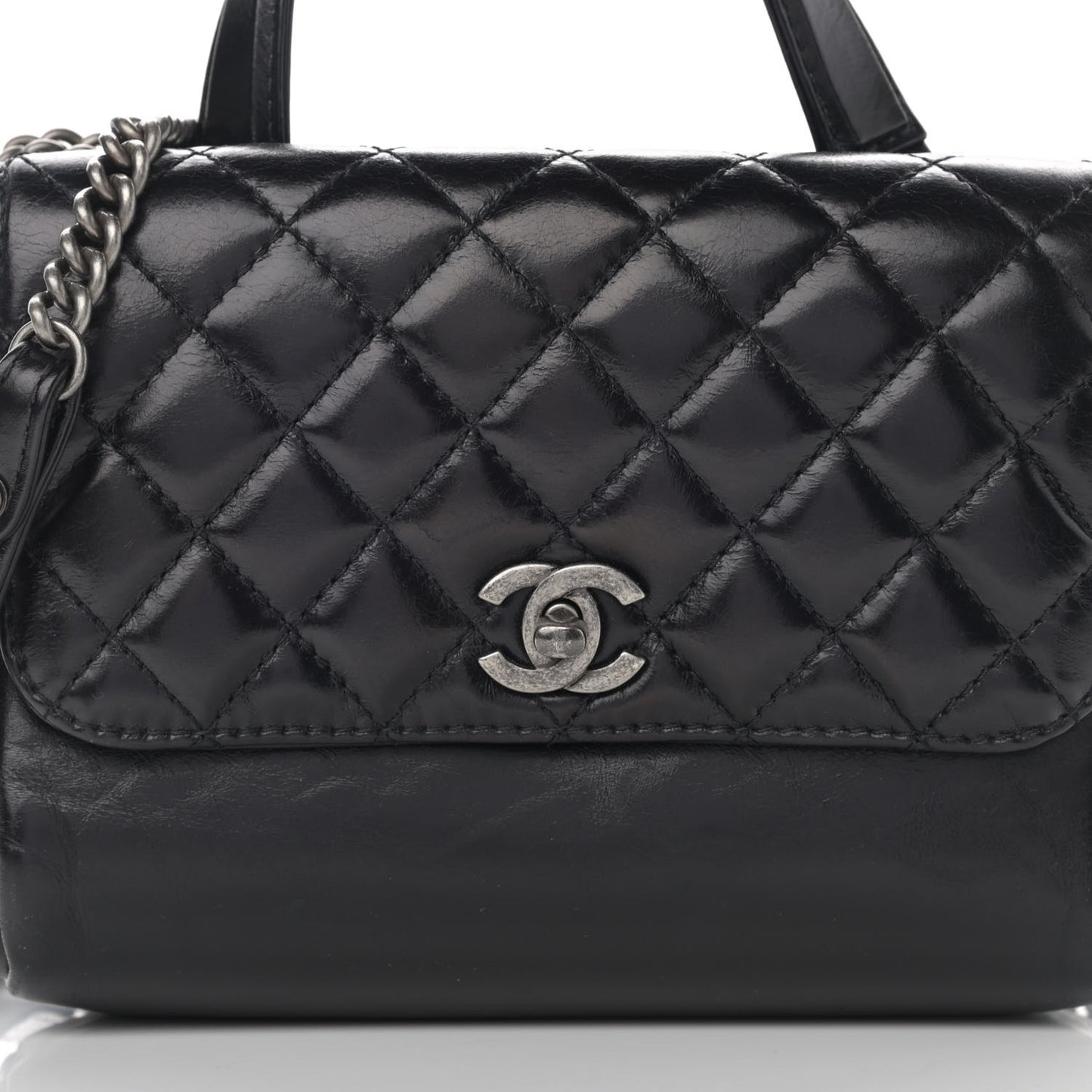 Glazed Calfskin Pilot Essentials Flap Black