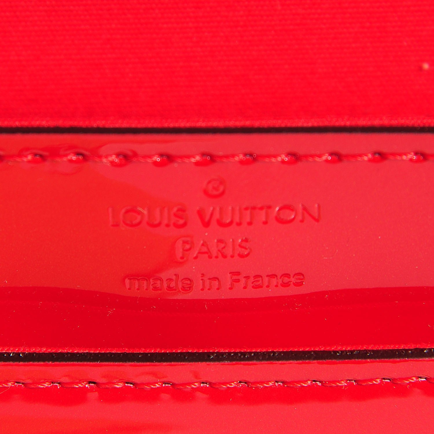 Louis Vuitton Patent Louise Clutch Rouge 6 of 7