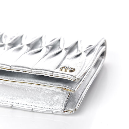 Chanel Metallic Lambskin Chain Clutch Silver 11 of 19