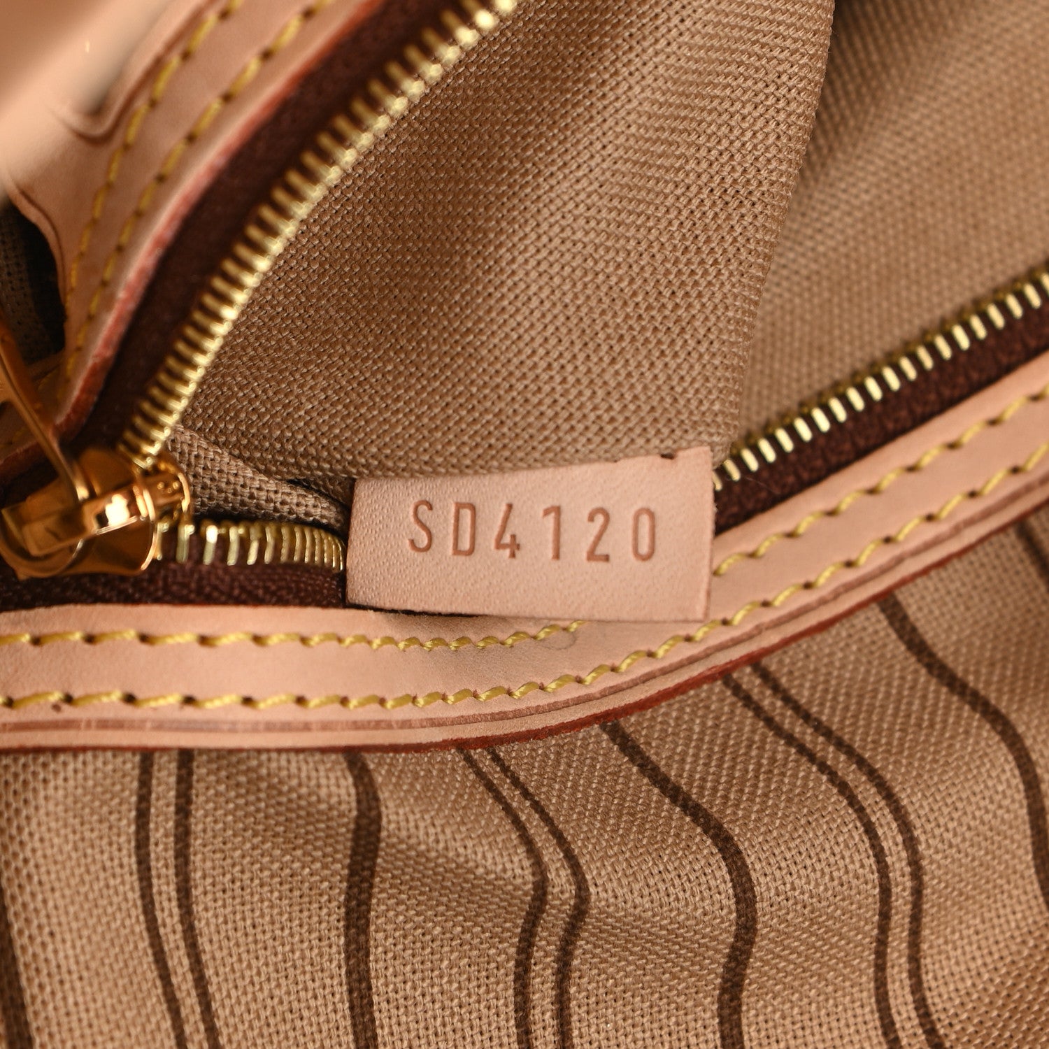Louis Vuitton Monogram Delightful PM 7 of 9