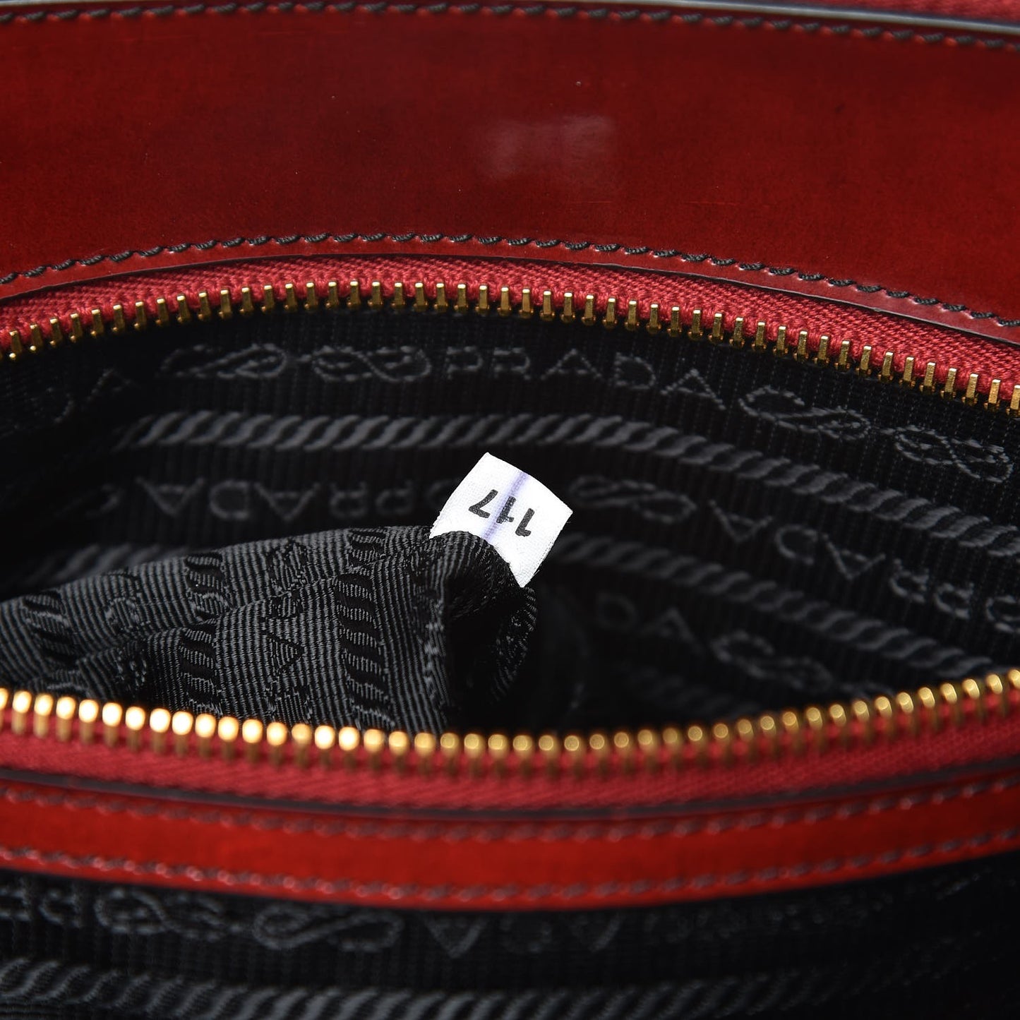 Spazzolato Large Galleria Double Zip Tote Scarlatto Fume