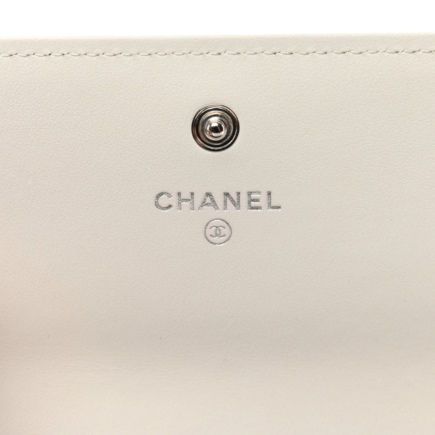 Lambskin Quilted Chanel 19 Flap Wallet White Black