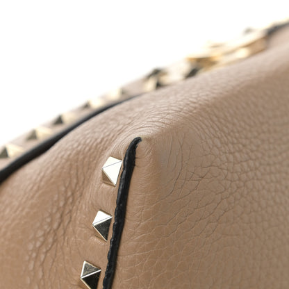 Valentino Garavani Pebbled Calfskin Rockstud Single Handle Flap Bag Beige 10 of 13