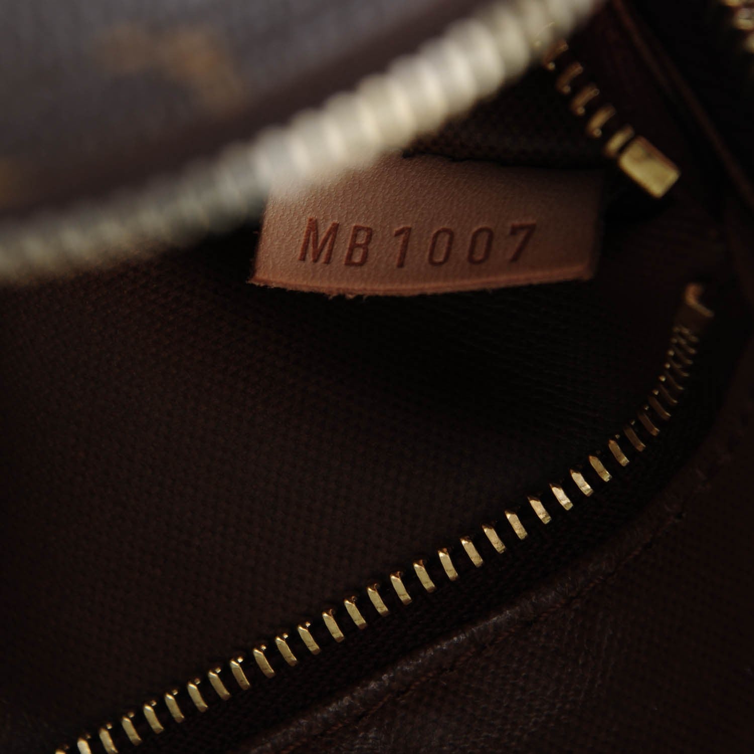 Louis Vuitton Monogram Toiletry Bag 25 7 of 7