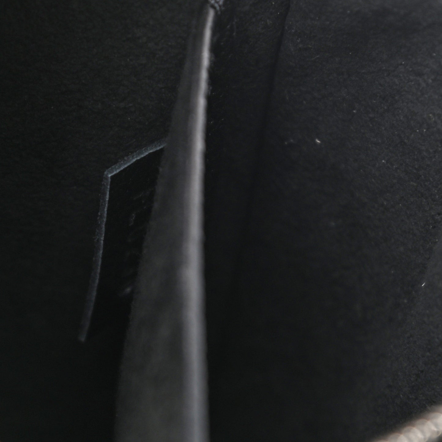 Calfskin Lockme Clutch Black