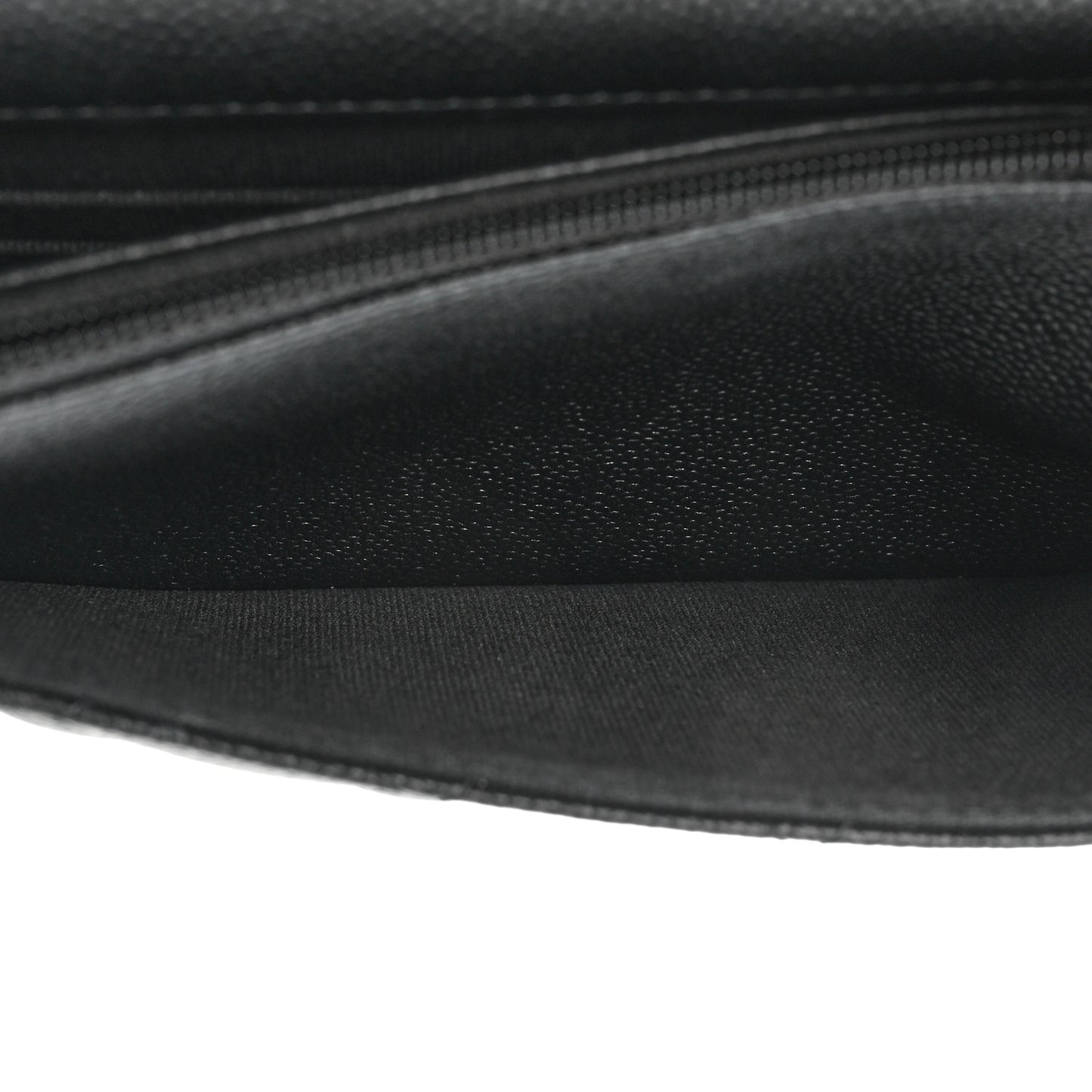Caviar Quilted Tiny CC Wallet On Chain WOC Black