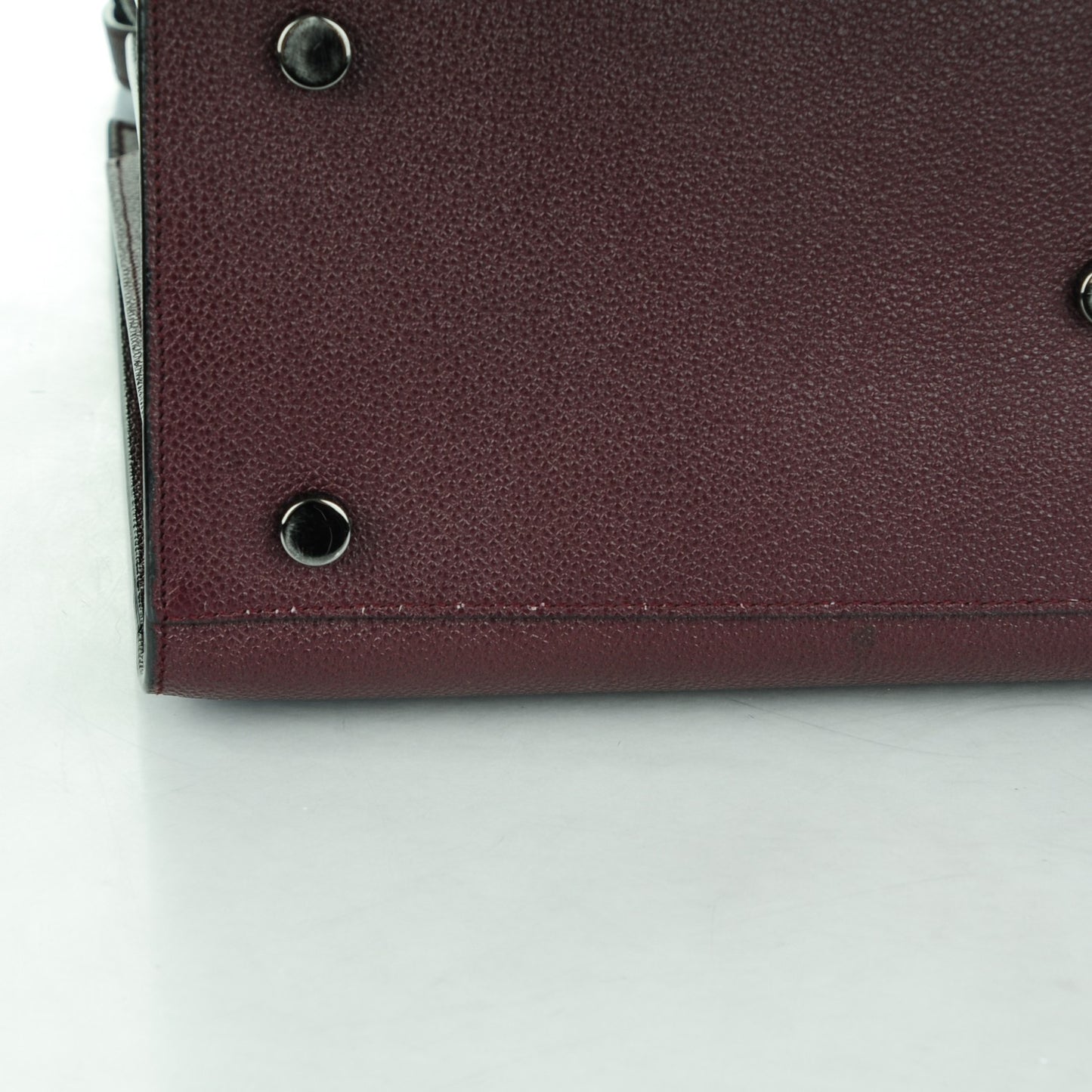 Grained Calfskin Small Classic Sac De Jour Armaranto