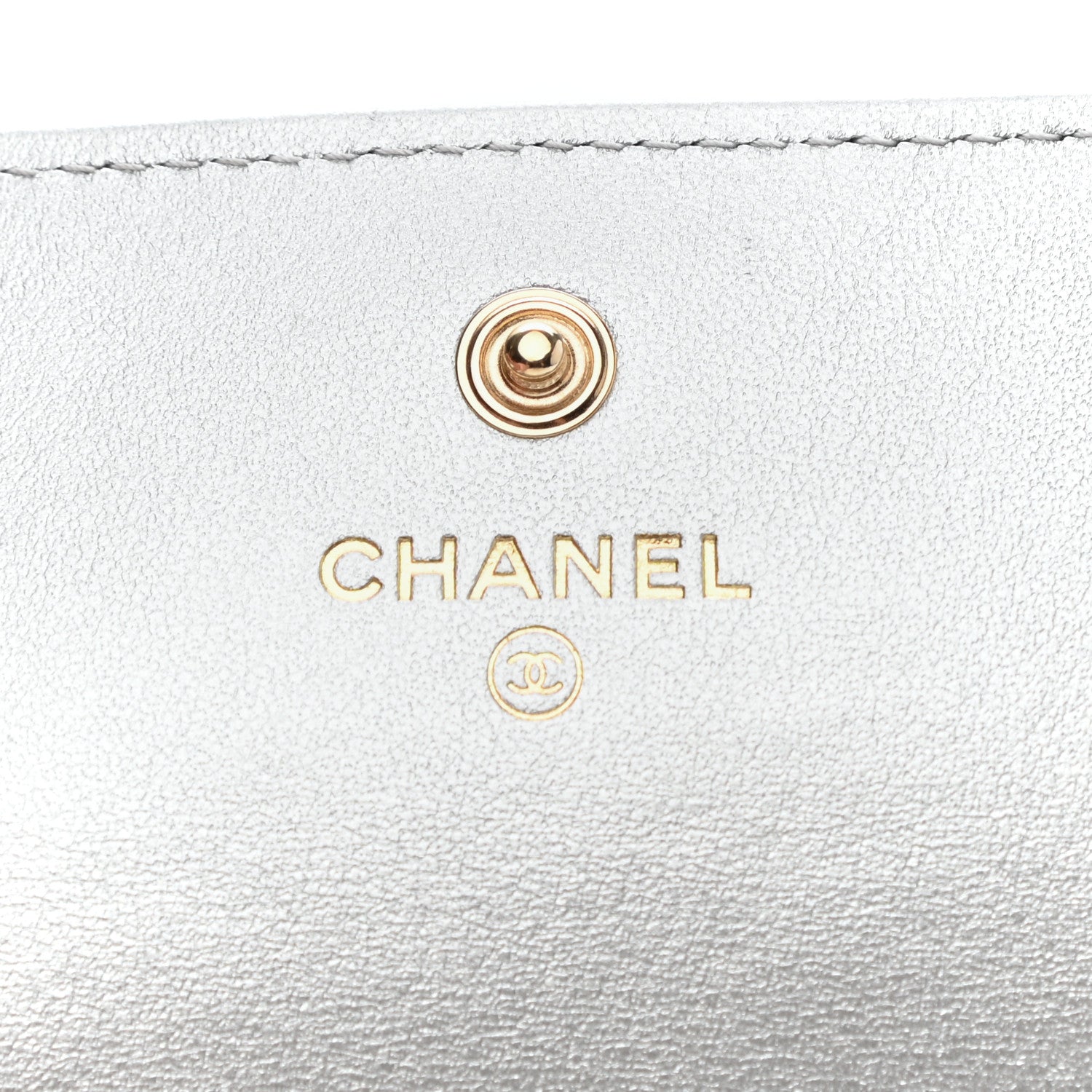 Chanel Metallic Goatskin Quilted Chanel 19 Flap Card Holder Silver 6 of 9