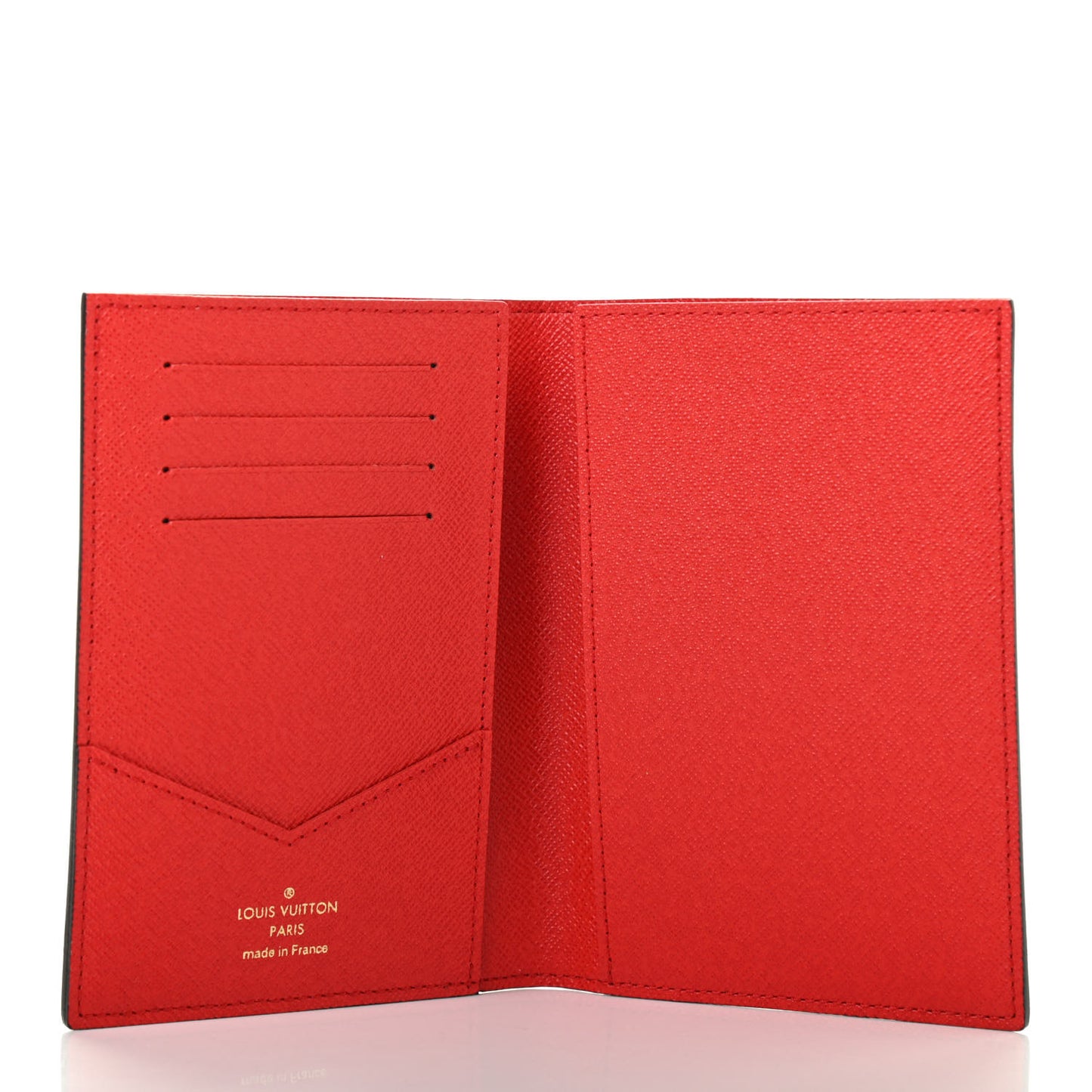 Monogram 2019 Christmas Animation Passport Cover Rouge