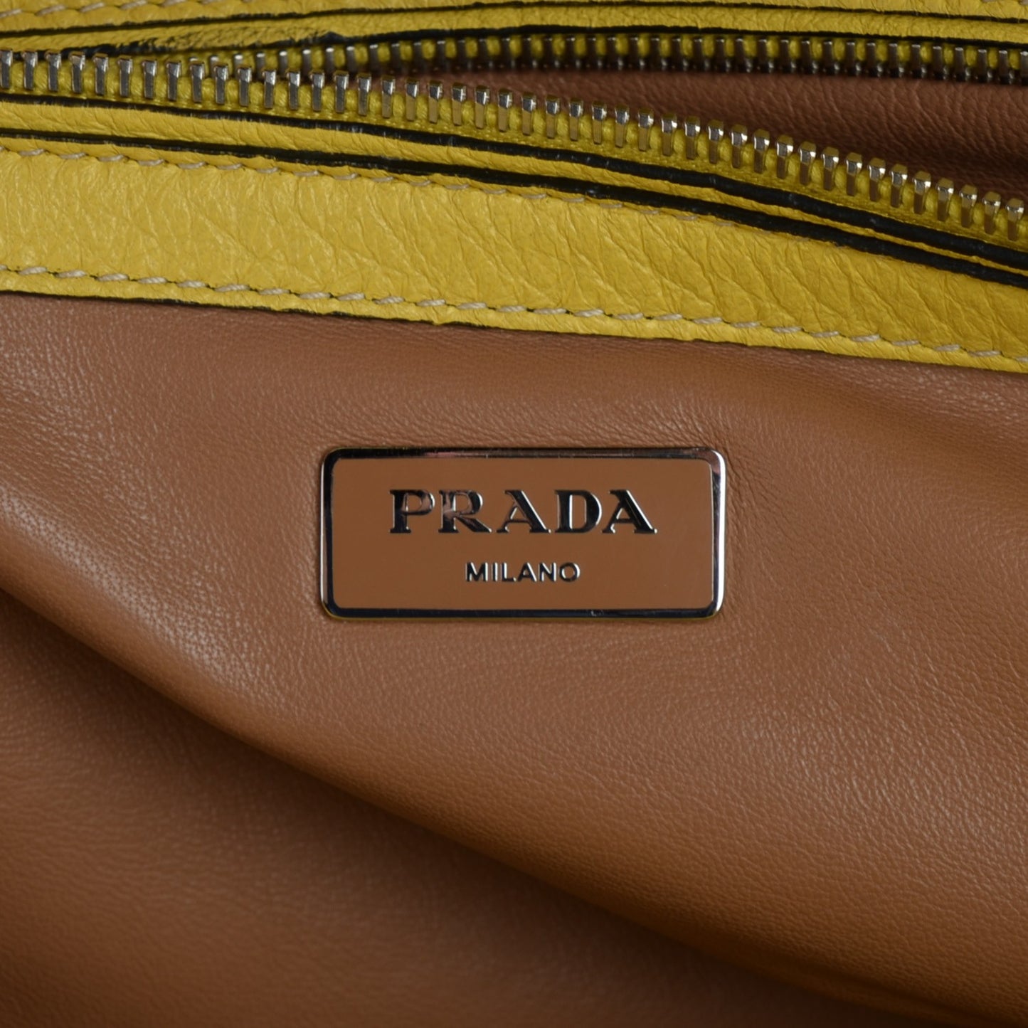 Vitello Daino Twin Pocket Tote Mimosa